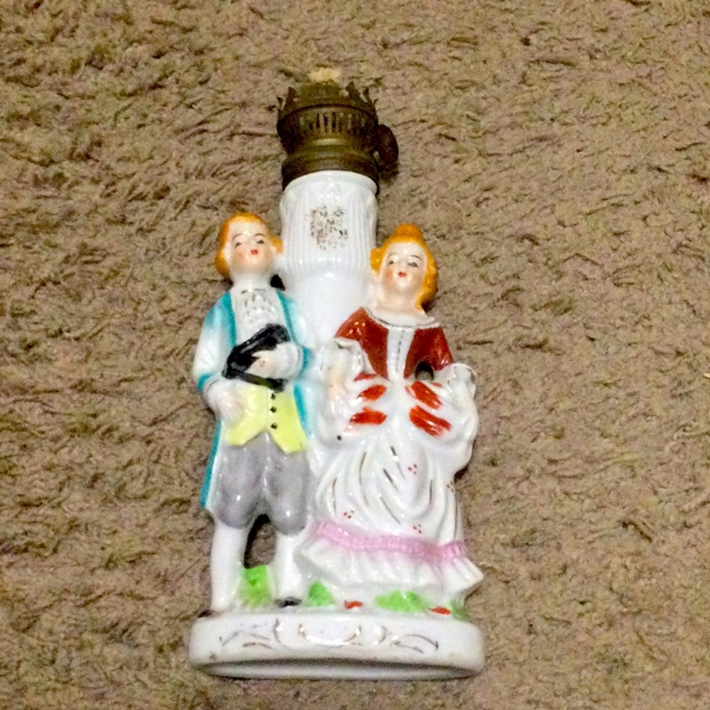 Vintage Porcelain Colonial Couple Kerosene Lamp Japan